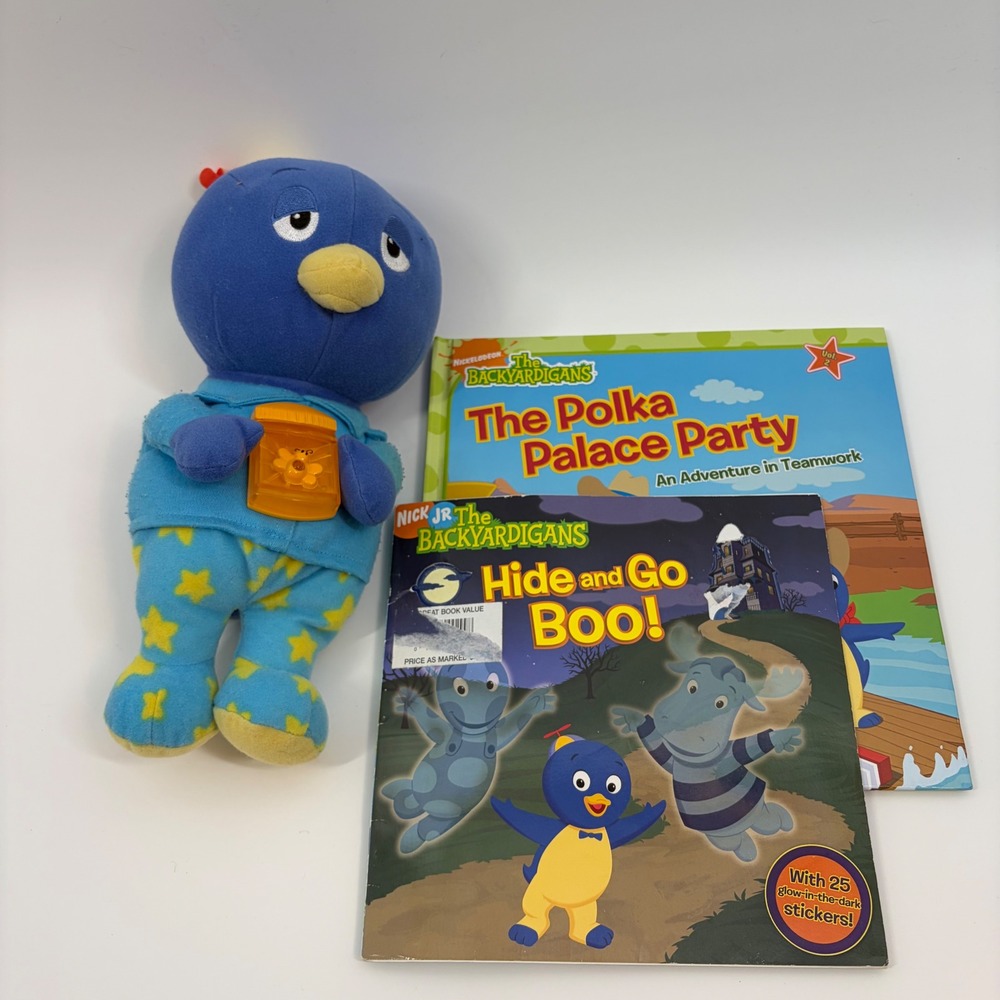 The Backyardigans Pablo Plush Pajamas Lantern & 2 Books Set 2005 Fisher-Price